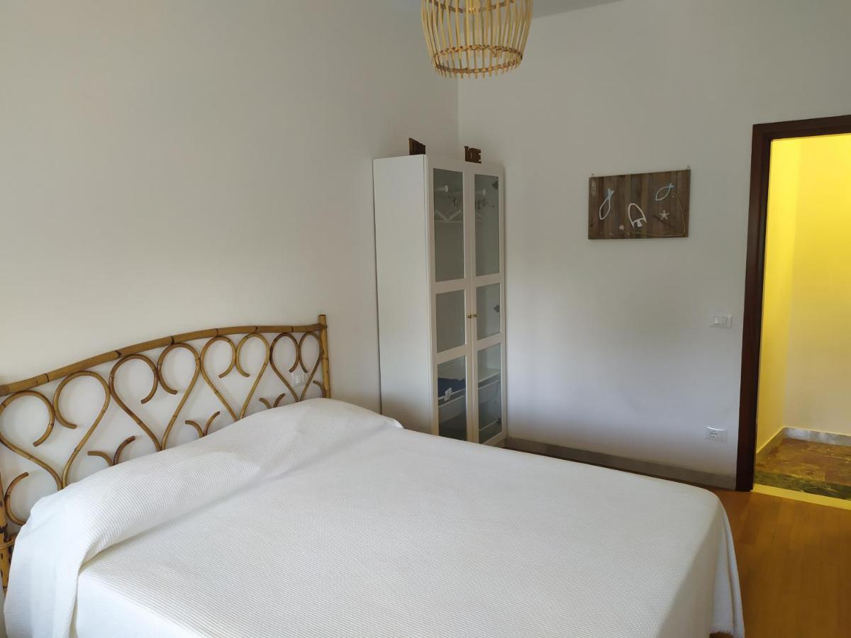 B&B Tra Mare E Marmo Marina Di Carrara Exterior foto