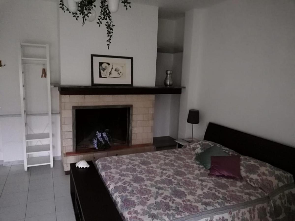 B&B Tra Mare E Marmo Marina Di Carrara Exterior foto