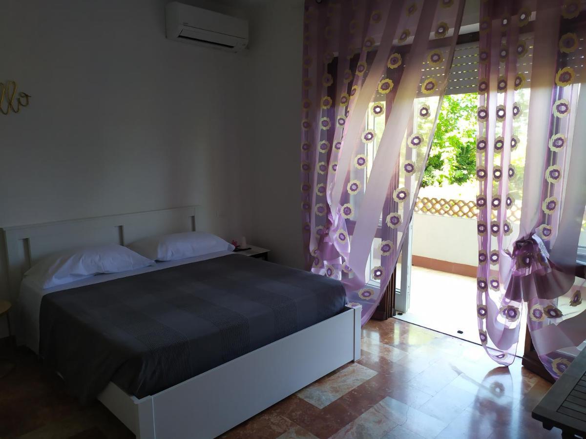 B&B Tra Mare E Marmo Marina Di Carrara Exterior foto